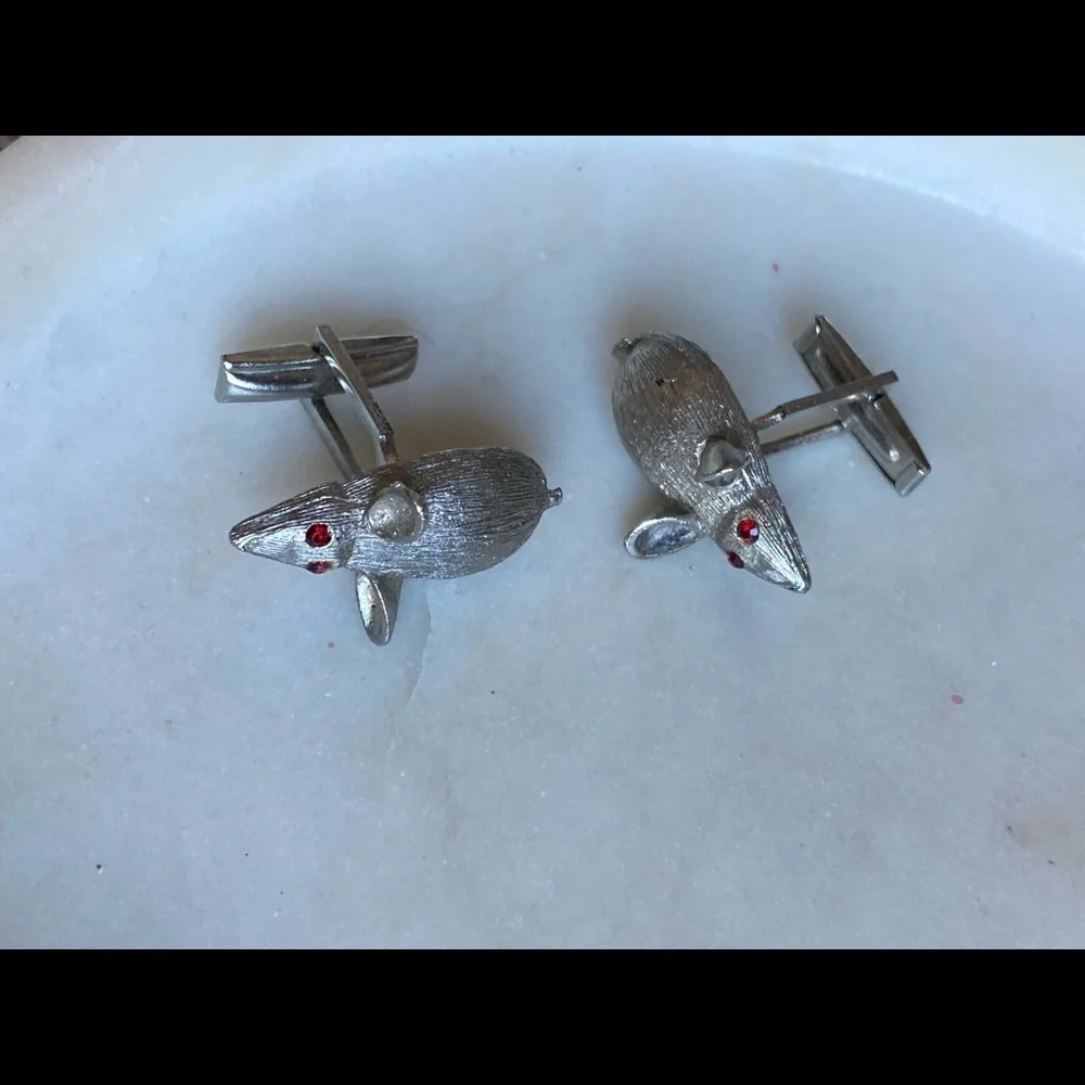 Mice with red eyes cuff links